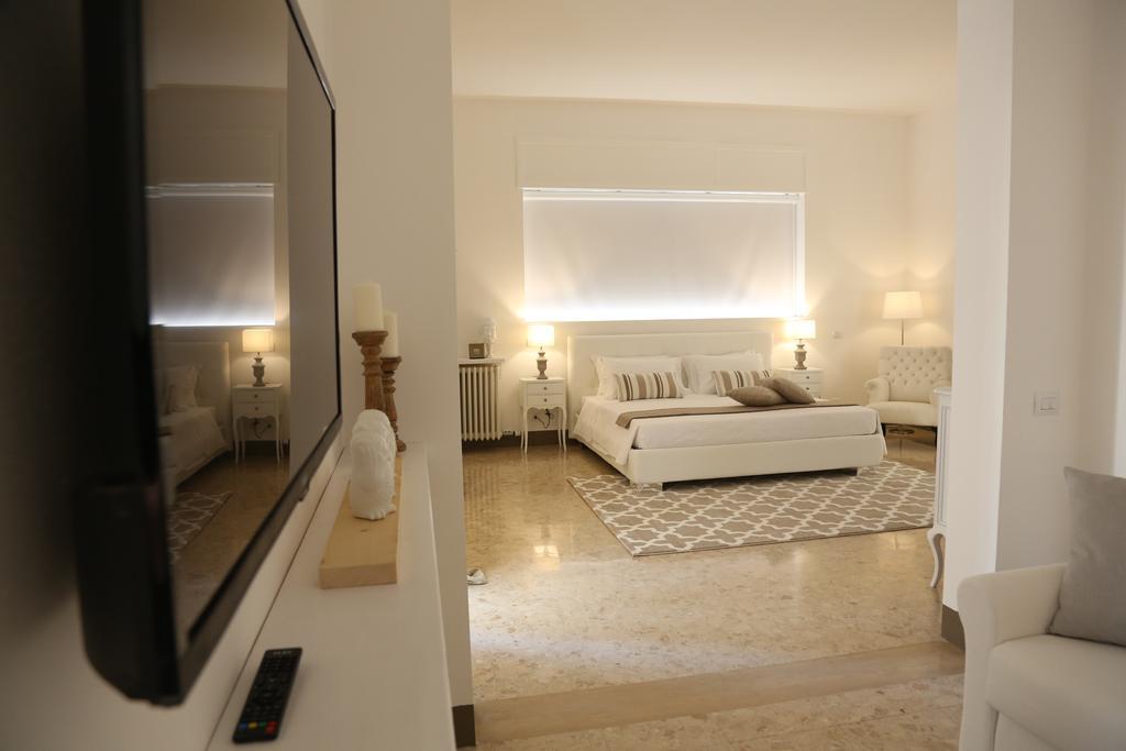Dimi House Bed and Breakfast Lecce Exteriör bild